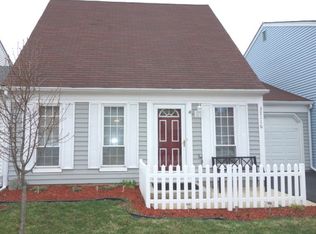3S116 Briarwood Dr, Warrenville, IL