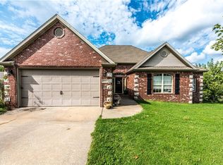 5114 W Ridgebury Pl, Fayetteville, AR 72704
