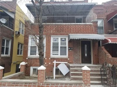 2726 Wallace Ave, Bronx, NY, 10467