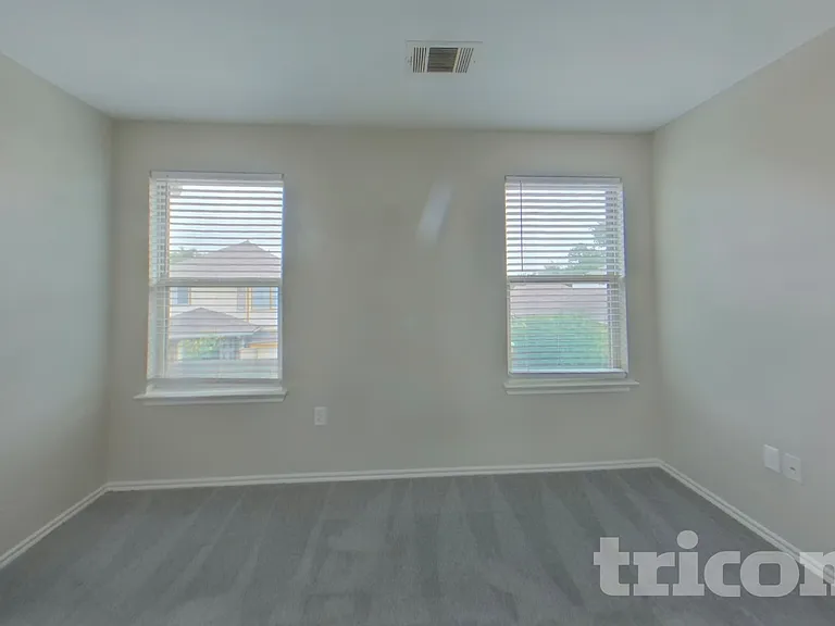 15102 Verela Dr — Photo 5