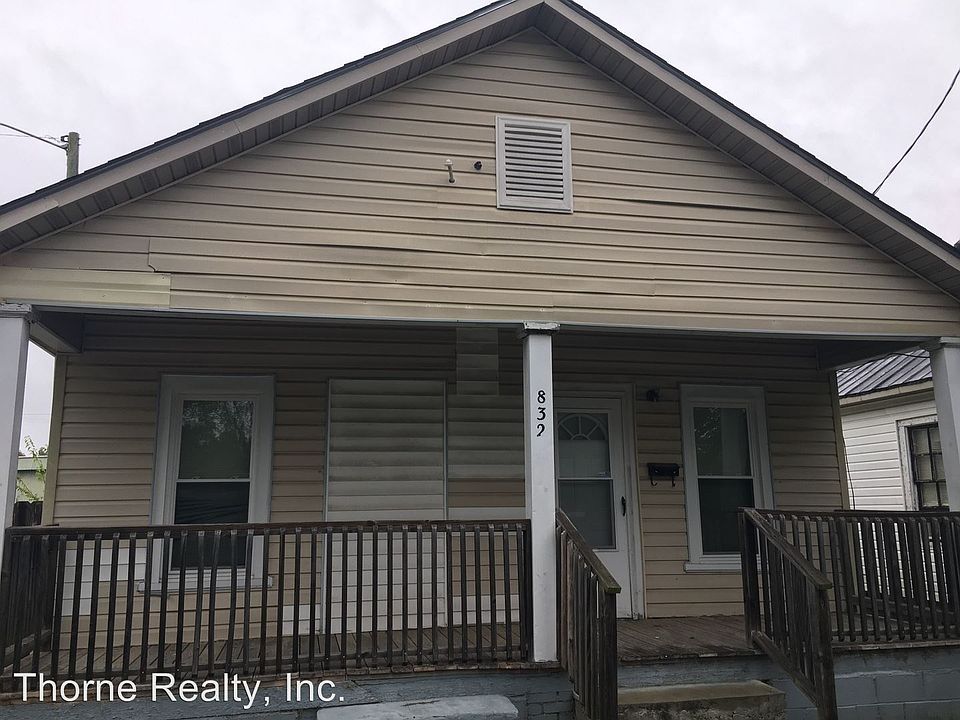 1st image of 832 Star St