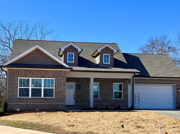 1330 Kensington Cir, Cookeville, TN 38501