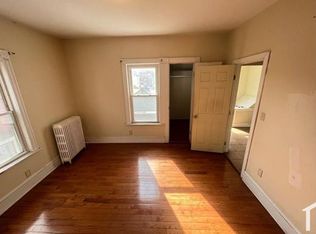 3213 Seymour Ave, Bronx, NY 10469