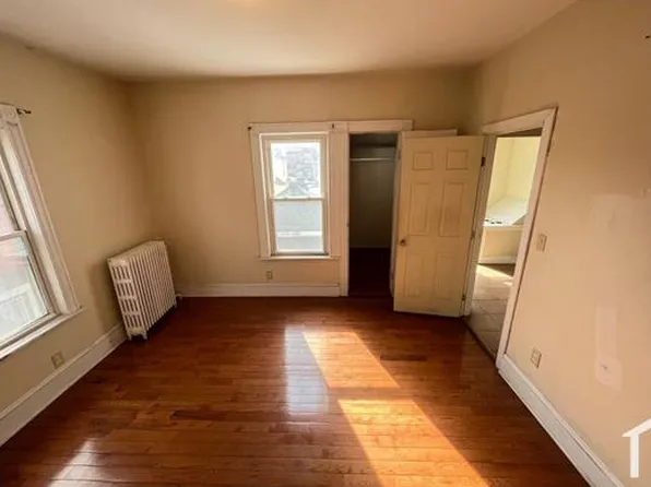 3213 Seymour Ave, Bronx, NY 10469