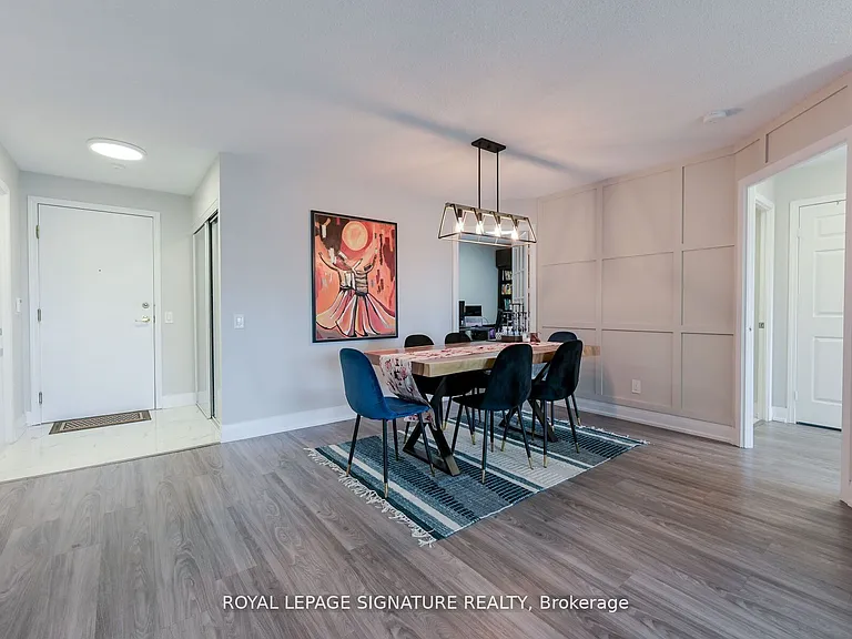 25 Kingsbridge Garden Cir #1126 — Photo 14