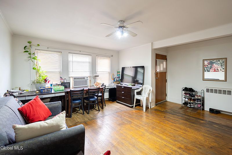 4th image of 8-10 Spruce Street