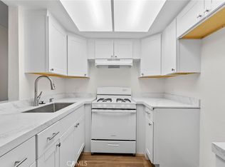 600 W 3rd St #107, Santa Ana, CA