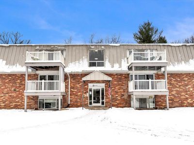 6716 Cascade Rd SE #46, Grand Rapids, MI, 49546