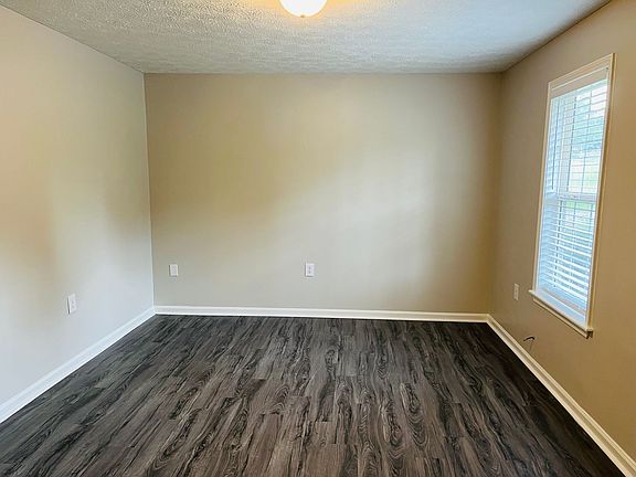 4th image of 47 Robinson St #42B