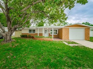 2216 Cora Dr, Holiday, FL 34690