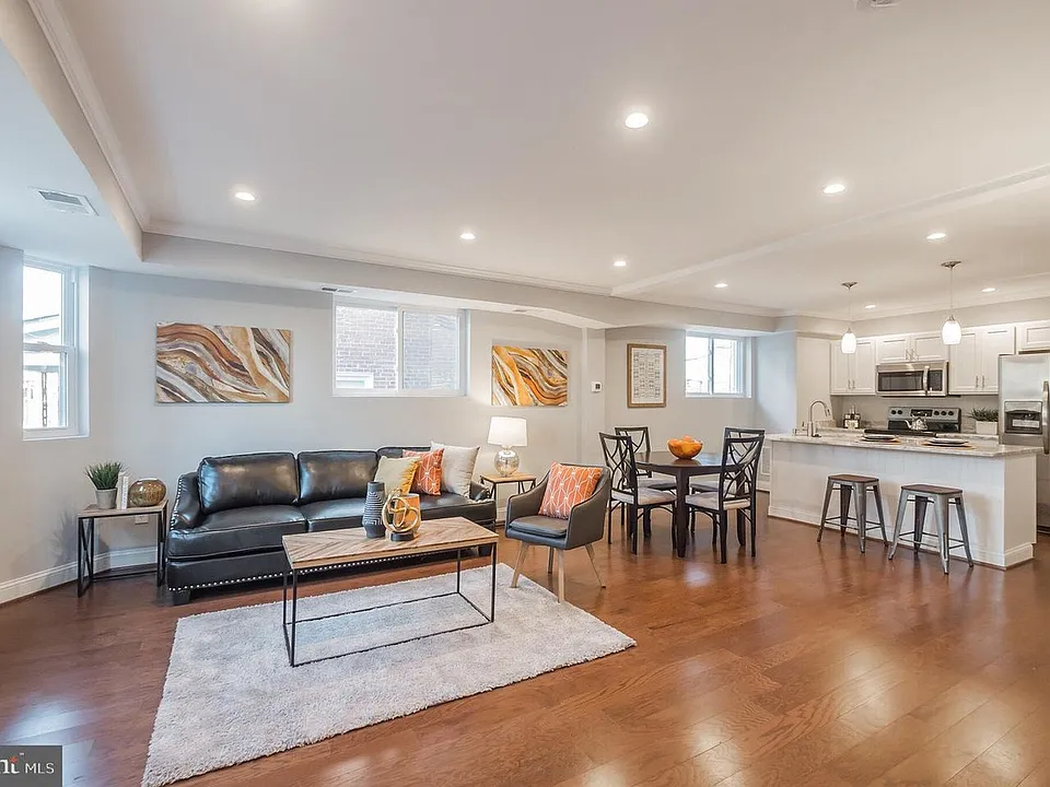22 53rd St SE