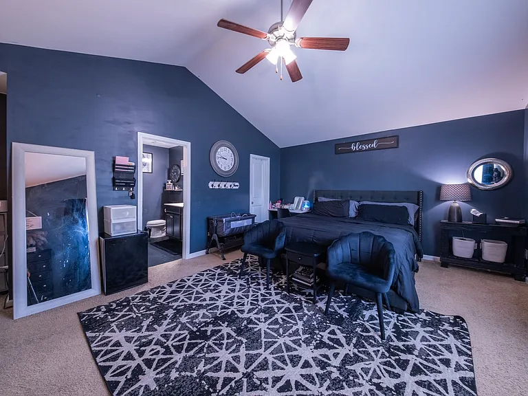 6704 Olivia Way — Photo 23