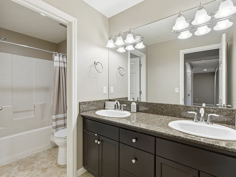 3569 Flint Ave — Photo 36