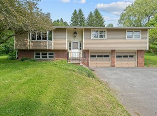 5682 Ike Dixon Rd, Camillus, NY 13031