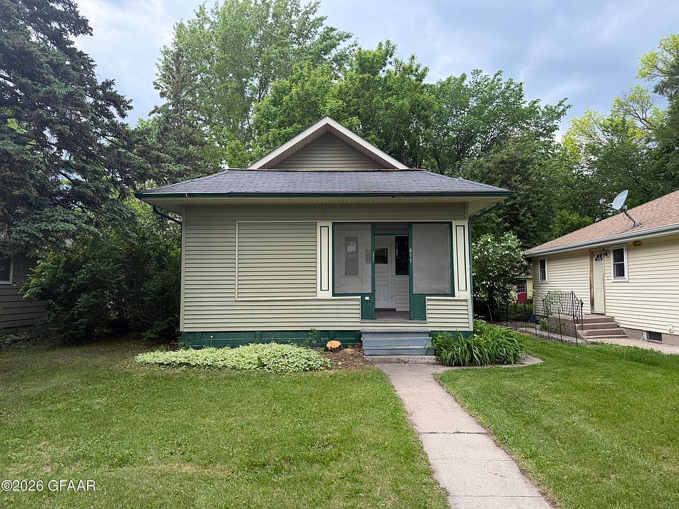 1st image of 611 Walsh St