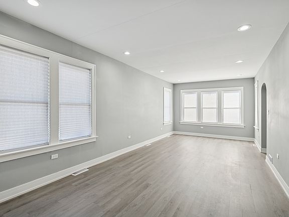 2nd image of 76 E 100th Pl