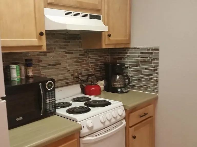 1200 College Ave #102 — Photo 4
