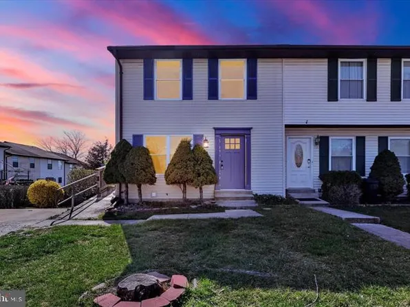 719 Windsor Dr, Westminster, MD 21158