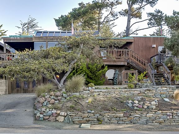 2nd image of 5660 Moonstone Beach Dr