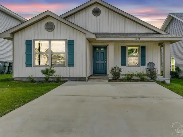 6208 Cardinal Cove Ln, Pensacola, FL 32504