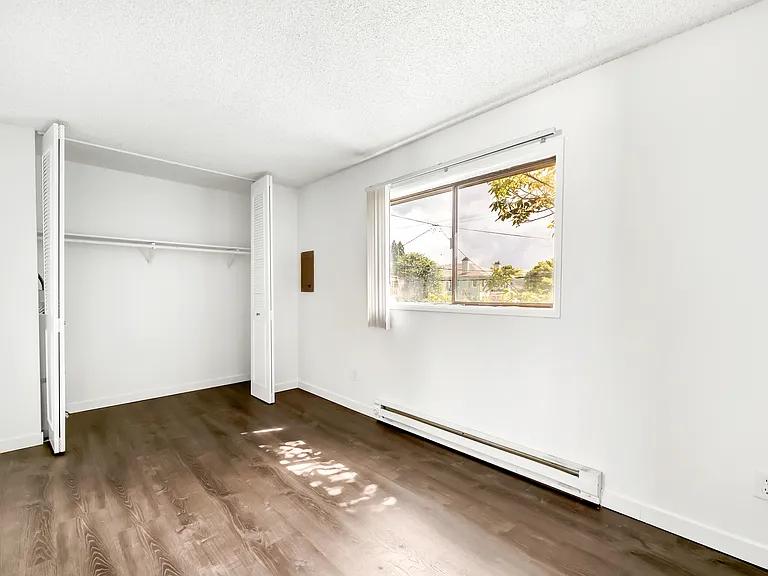 1804 NE Weidler St #17 — Photo 6
