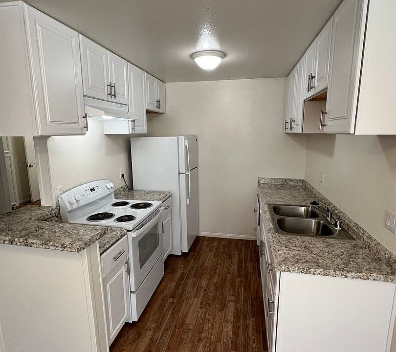 1st image of 4552 Oregon St #6