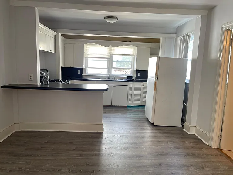 16 Mann Ave #1B — Photo 5