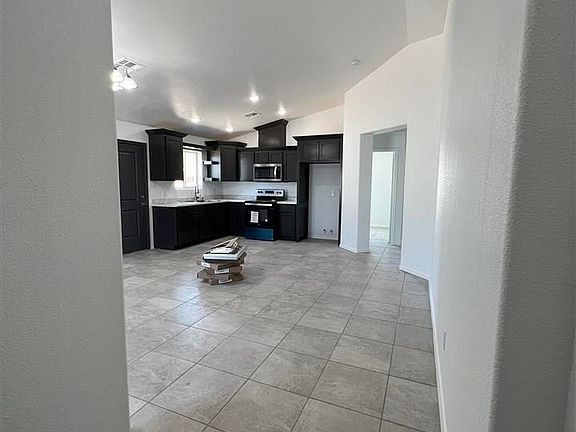 3rd image of 4640 E San Pedro St