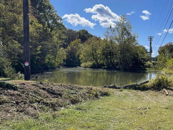 138 Bill Key Ln, Oliver Springs, TN 37840
