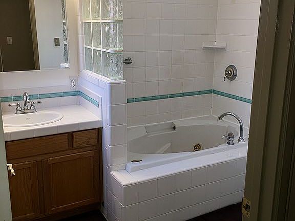 Guest bath 