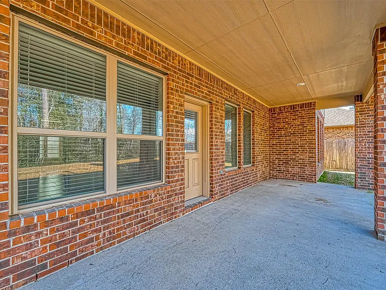 5340 Pointe Spring Xing — Photo 48