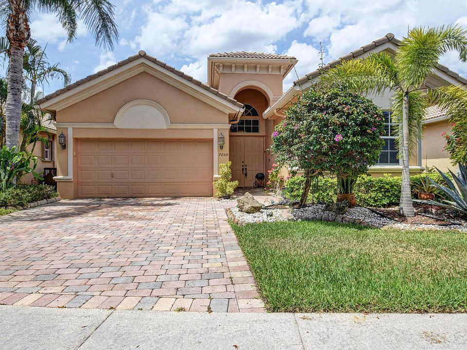 1st image of 7059 Vesuvio Pl