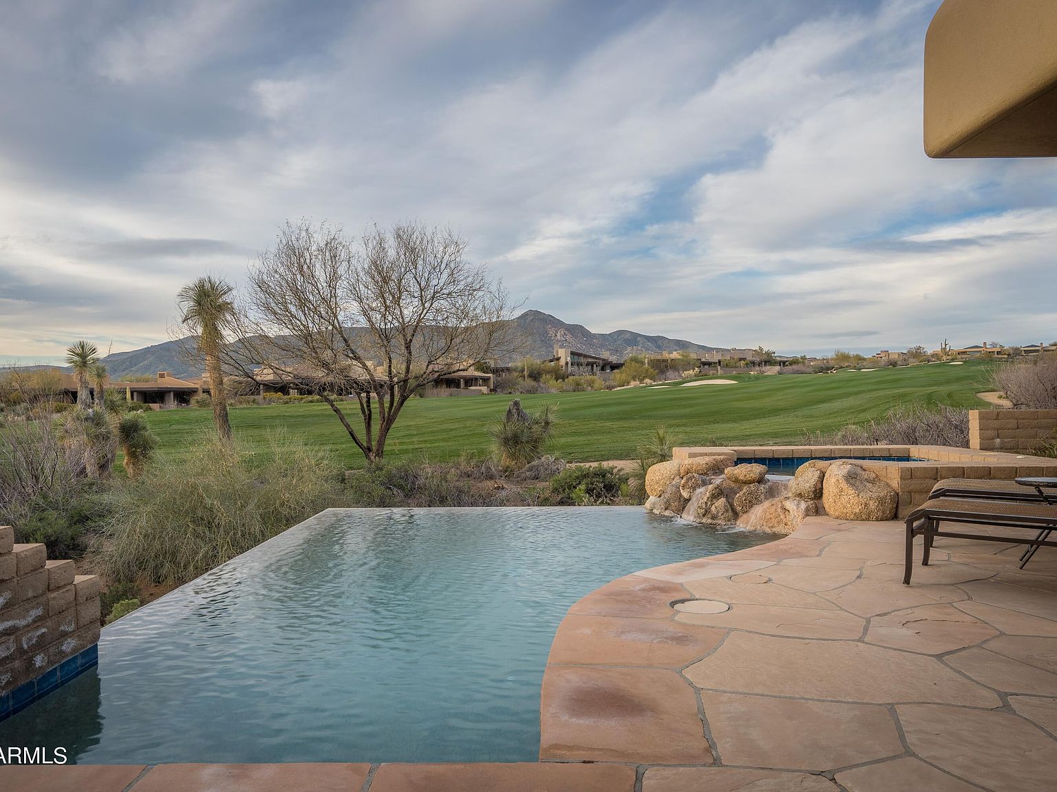 10928 E Graythorn Dr