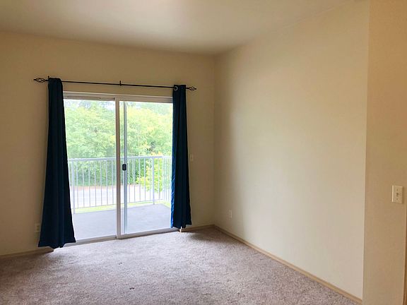 5th image of 500 Darby Dr Unit 303