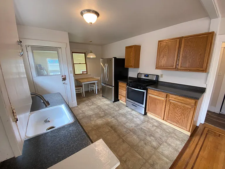 1215 E Barclay Ct #MAIN — Photo 13