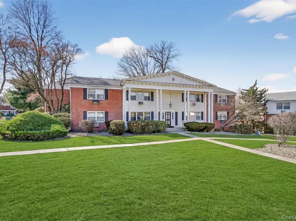 35 Bon Aire Circle #8116, Suffern, NY 10901
