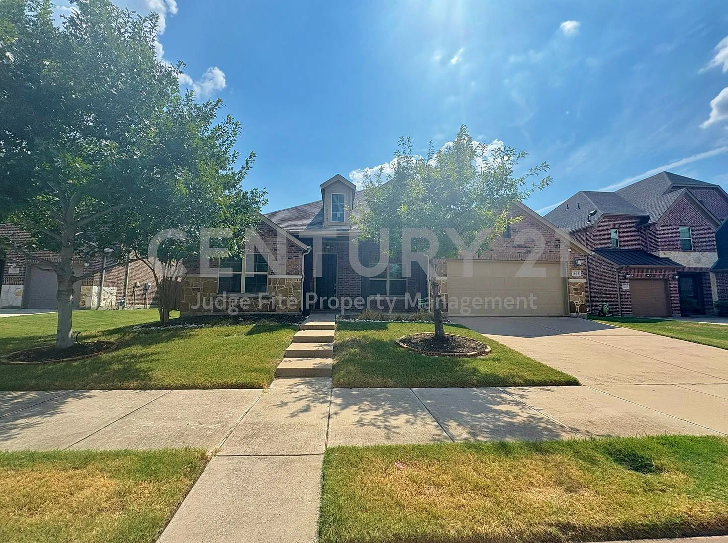 Lovely 4/3.5/2 in Allen Ready For Move-In! — Photo 1