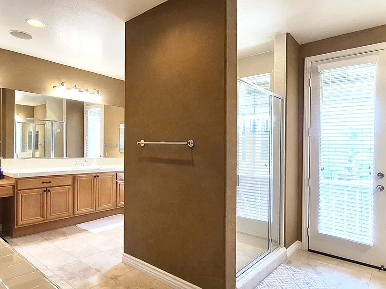 13945 Kerry Ln — Photo 20
