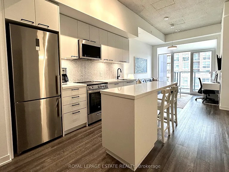 1808 Saint Clair Ave W #709 — Photo 4