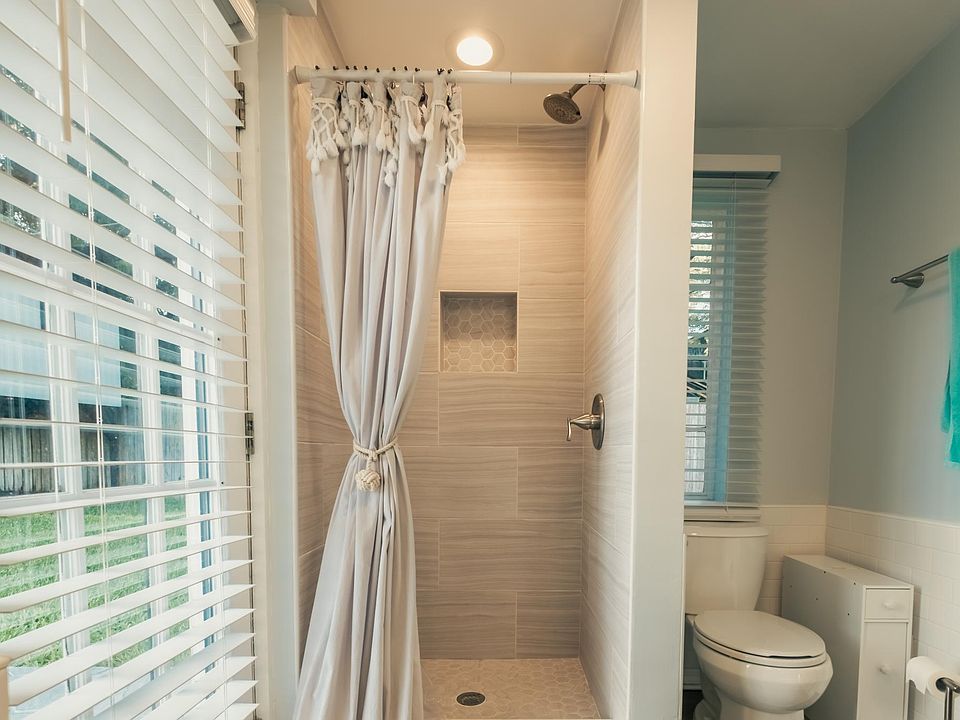Modern shower