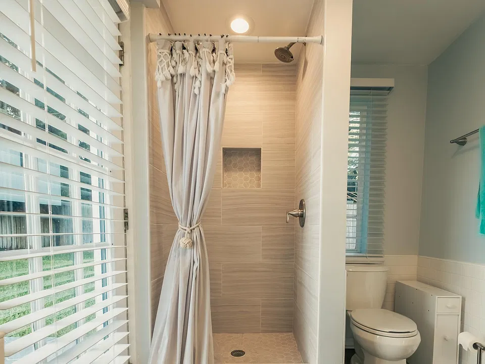 Modern shower