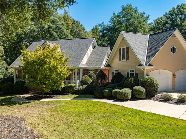 1050 Planters Trl, Bogart, GA 30622