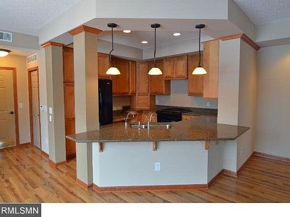 4th image of 12426 Flanders Court NE
