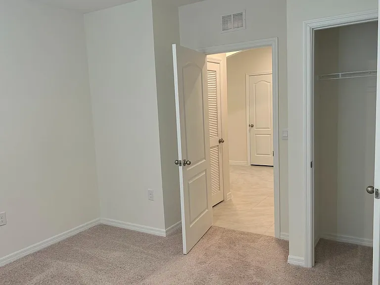 528 Boardwalk Ave — Photo 10