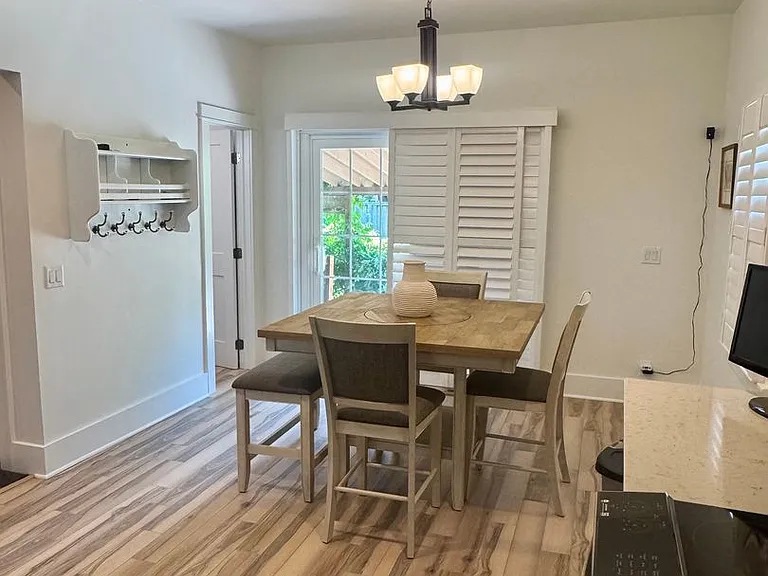 3019 Plymouth Ave — Photo 7