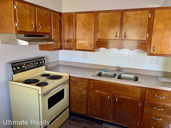 4th image of 8776 Sieloff Dr APT E