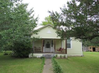 121 Powell Rd, Lumberton, MS 39455