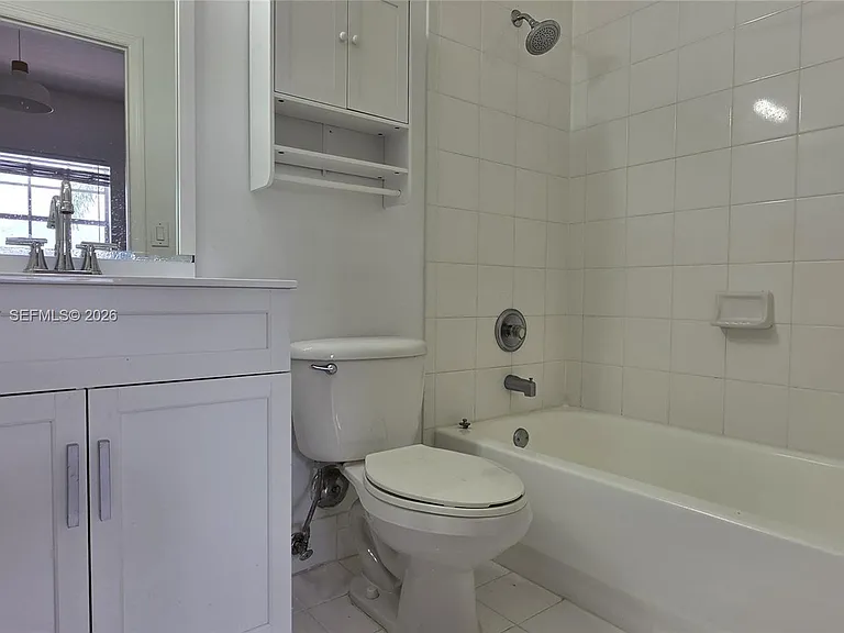 5670 NW 116th Ave #220 — Photo 12