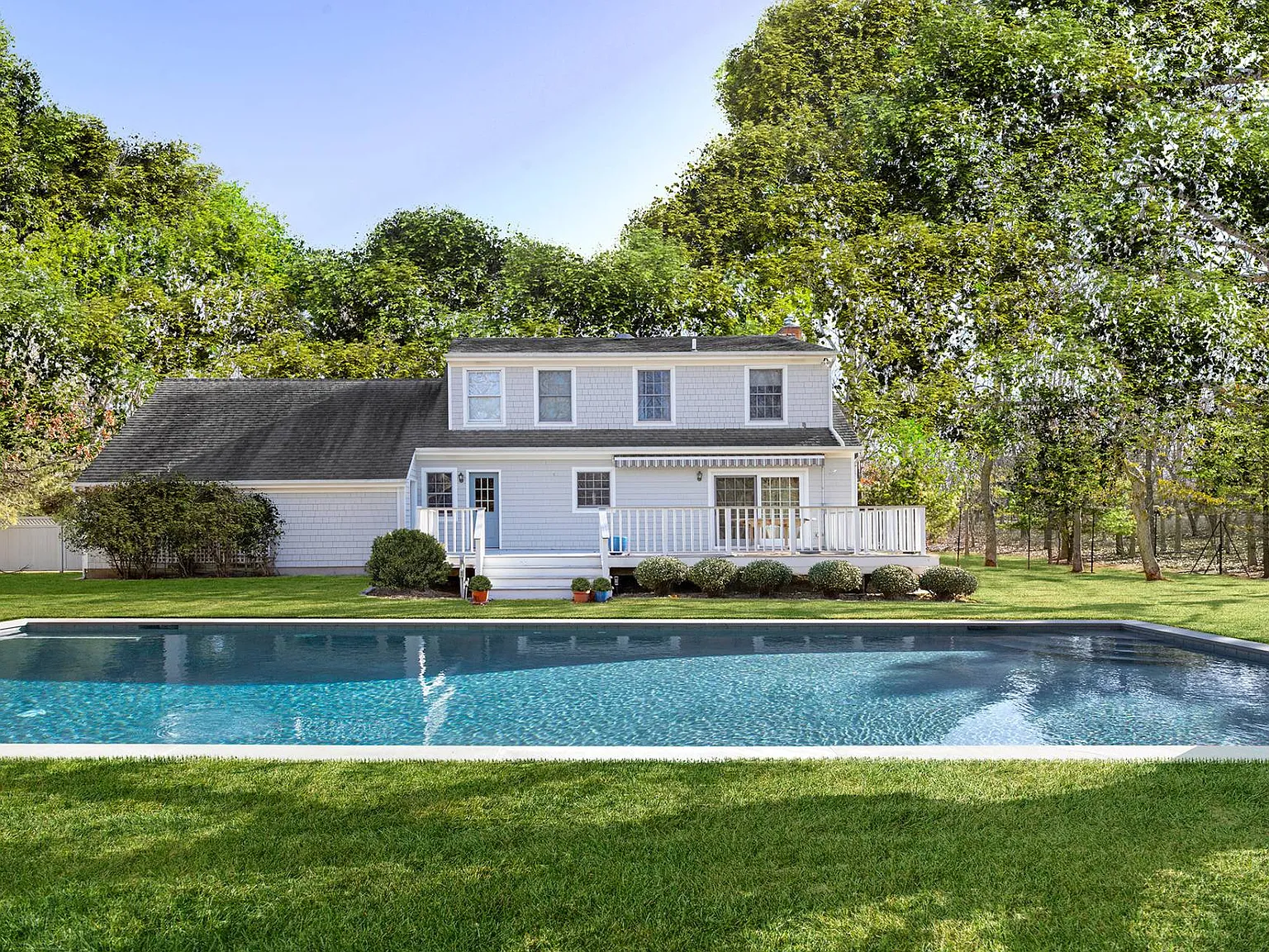 Sag Harbor area near ocean and bay beaches — Photo 3
