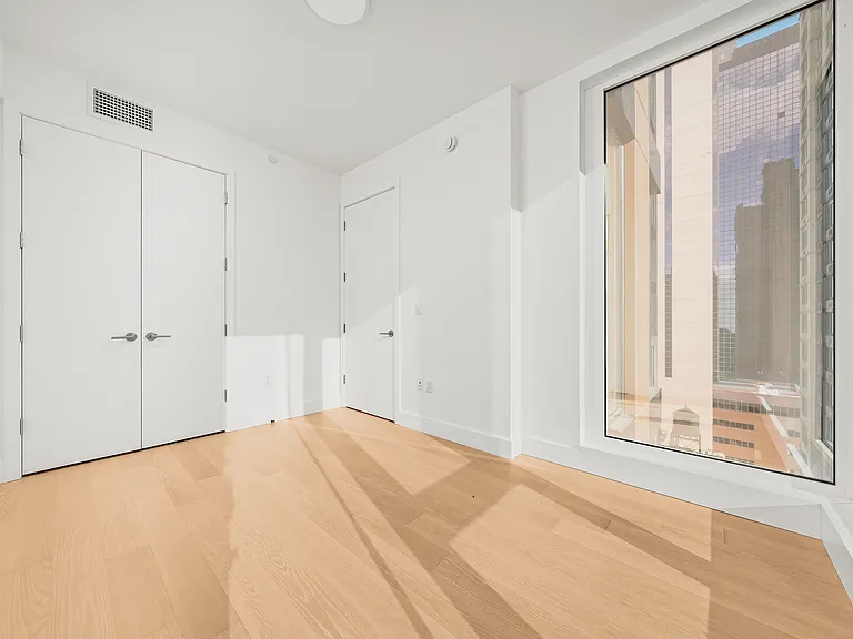 250 W 49th St #52305 — Photo 7